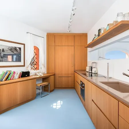Apartmán The Penthouse Marina *